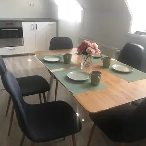  Apartman Sára Magánszálláshely